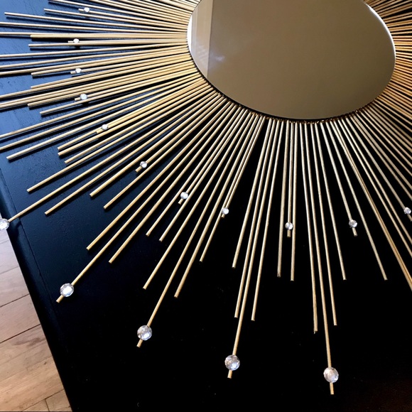 35" Gold Sunburst Mirror Decorative Wall Mirror - Picture 3 of 8